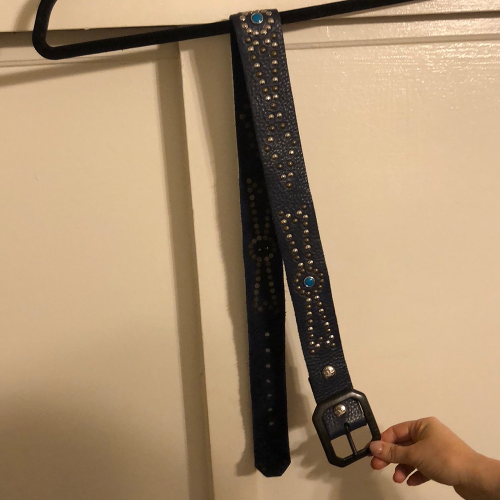 Anthropologie belt